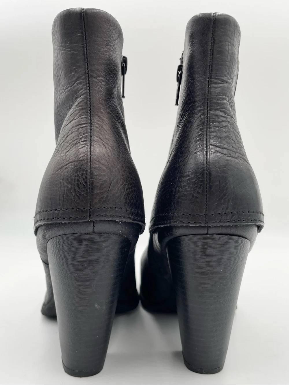 B.O.C. Born Concept Ankle Boots Size 9 Black Leather Foldover Cuff Side Zipper